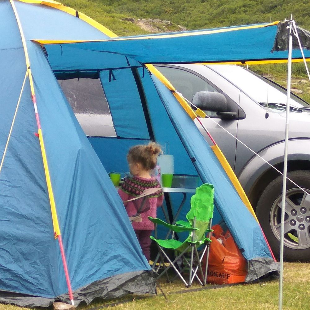 Девочка в Исландском свитере Лопапейса, West Fjords, Iceland 2017